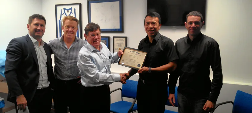 Dr Lai with colleagues in Sydney during his knee fellowship, 2014
